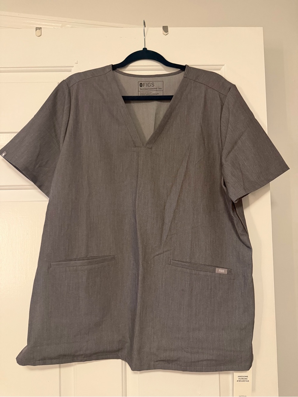 FIGS Women’s Gray V-Neck Scrub Top